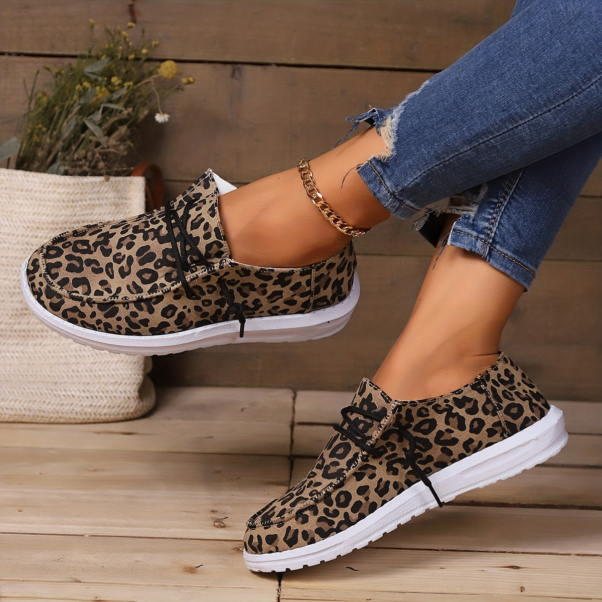 Women's Low Top Canvas Shoes, Casual Leopard Print Slip On Loafers, Lightweight Flat Walking Sneakers